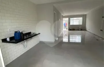Casa com 3 quartos à venda na Quatro, Aero Clube, Volta Redonda