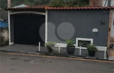 Casa com 3 quartos à venda em duzentos e quarenta e nove - rj