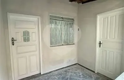 Casa com 2 quartos para alugar na Machado De Assis, São João, Volta Redonda