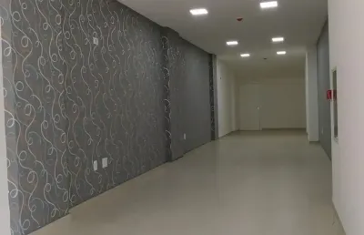 Ponto comercial com 1 sala para alugar na Rua 246, 426, Meia Praia, Itapema