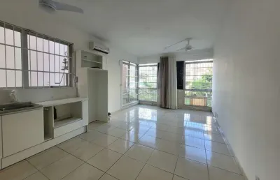 Sala comercial à venda na Avenida Cristóvão Colombo, 2144, Floresta, Porto Alegre