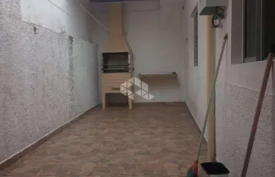 Casa térrea com 3 dormitórios e duas churrasqueiras na pauliceia!