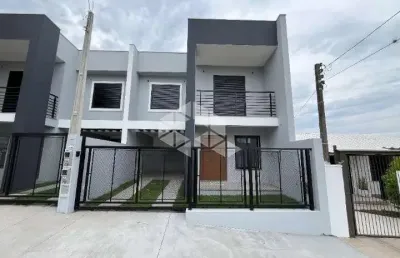 Casa duplex com suíte e pátio no bairro goiás, em santa cruz do sul