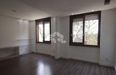Três dormitórios com hidro e vaga no jardim zona sul