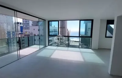 Apartamento vista mar à venda na meia praia itapema - sc