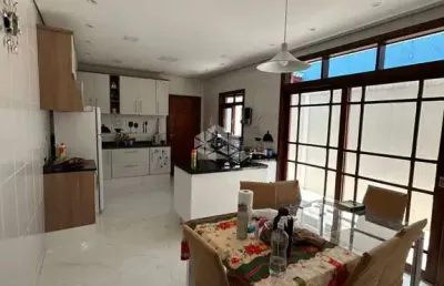 Sobrado dos sonhos: 3 dorms, suíte, quintal com churrasqueira e localização privilegiada em guarulhos!