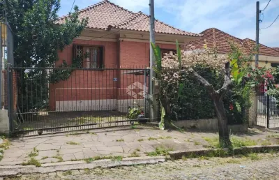 Casa com 4 quartos à venda na Rua Rio Pardo, 332, Passo da Areia, Porto Alegre