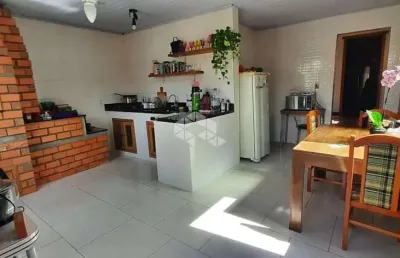 Casa com 2 quartos à venda na Rua José Grimberg, 140, Costa e Silva, Porto Alegre