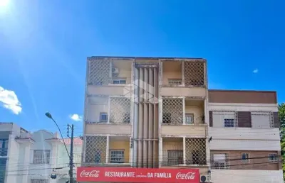 Apartamento de 2 dormitórios no centro - frente ao colégio centenário