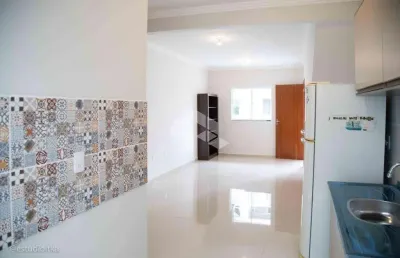 Apartamento terreo- 2 quartos / sendo 1 uma suíte- bairro campeche- florianópolis- sc