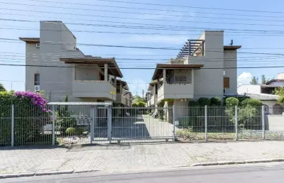 Casa em condominio 3 dormitorios 1 vaga no bairro guarujá