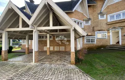 Casa 3 dormitórios em condomínio fechado no bairro planalto em gramado