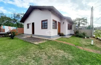Casa alvenaria plana 2 dormitórios, sala, cozinha, 1 banheiro, vaga para estacionamento, aceita financiamento e fgts.