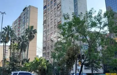Apartamento de 2 quartos à venda no centro histórico de porto alegre/rs