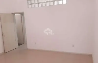 Apartamento  com 2 dormitórios,térreo no bairro santana