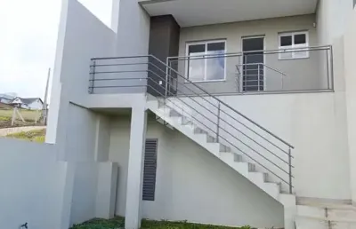 Casa com 3 dormitórios sendo um suíte com sacada, sala estar/jantar vaga para 2 carros aceita financiamento bancário, fgts. bela vista, estancia velha