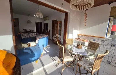 Apartamento 03 dormitórios,  com box e deposito  capão da canoa