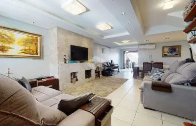 Casa de 04 dormitórios e 02 vagas com 230m² no bairro ipanema