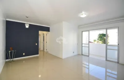 Apartamento semimobiliado com 3 quartos sendo 1 suíte no centro de florianópolis/sc
