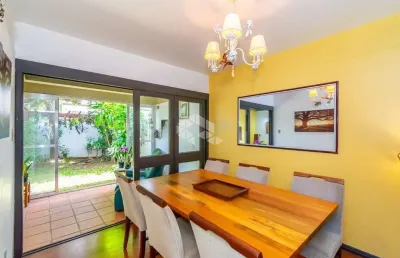 Casa condomínio 3 dormitórios e 2 vagas na tristeza