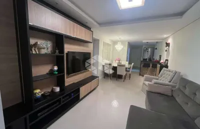 Apartamento com 2 dormitórios (1 suíte) à venda em florianópolis
