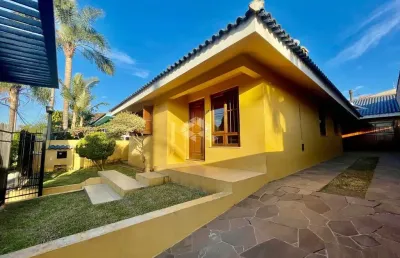 Casa com 3 quartos à venda na Dos Ciprestes, 125, Pinheiro Machado, Santa Maria