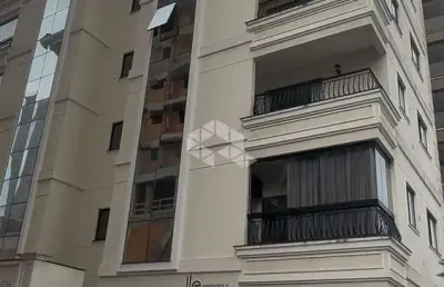 Apartamento com duas suítes em porto belo, pronto para morar.