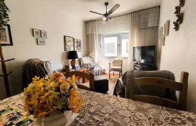Apartamento de 2 dormitórios com 1 vaga de garagem escriturada!