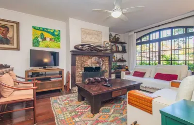 Casa com 3 quartos à venda na Rua Ely Costa, 100, Boa Vista, Porto Alegre