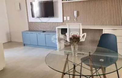 Apartamento 38 m² completamente reformado, próximo a estação são joaquim.