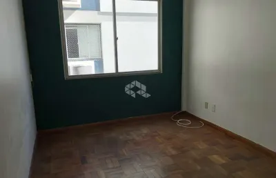 Apartamento com 2 dormitórios e 1 vaga no bairro petropolis