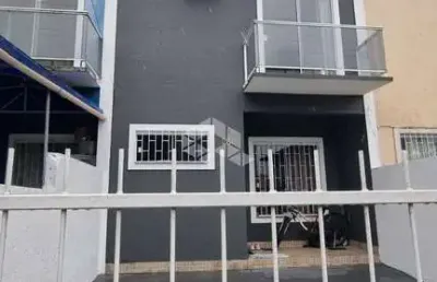 Casa duplex 2 dormitórios nos ingleses do rio vermelho