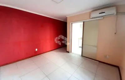 Apartamento todo reformado com 1 domitório, split, banheiros com ventilação direta