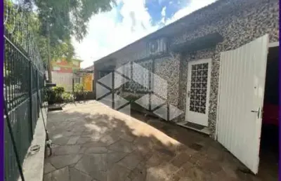 Charmosa residência com 3 dormitórios no bairro são geraldo