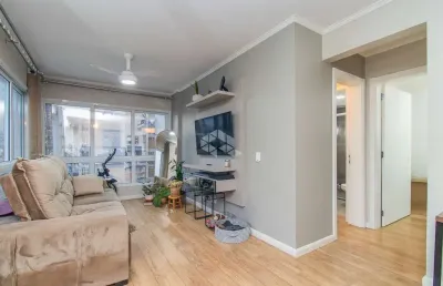 Apartamento à venda no bairro rio branco com 2 dormitórios, suíte e 2 vagas! perto do parcão e zaffari!