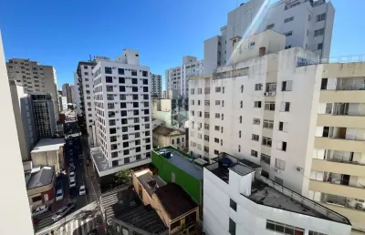 Apartamento com vista panorâmica e vaga de garagem no coração do centro de florianópolis