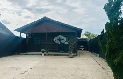 Casa à venda no bairro parque florída, guaíba. 2 dormitorios, sala cozinha e banheiro.quiosque em alvenaria.
