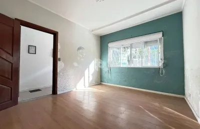 Apartamento 2 dormitórios com pátio  para venda próximo ao shopping praia de belas