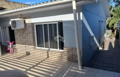 Casa com 3 quartos à venda na Dos Cravos, 54, Patronato, Santa Maria
