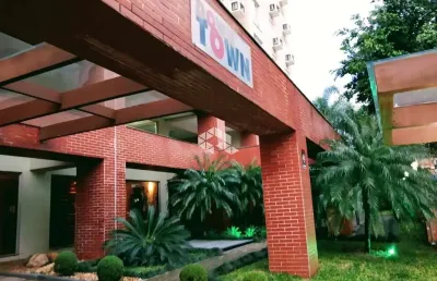 Apartamento de 2 dormitórios, semimobiliado, elevador, vaga, academia e sala de jogos. bairro centro, novo hamburgo.