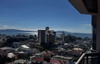 Apartamento amplo com 125m² privativos - localizado no balneario - florianópolis