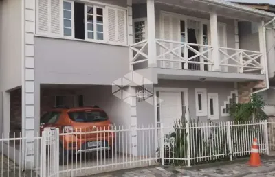 Casa com 2 quartos à venda na Albatroz, 433, Ingleses do Rio Vermelho, Florianópolis