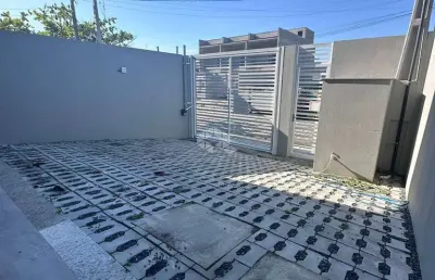 Casa duplex com três quartos em morrinhos bombinhas sc