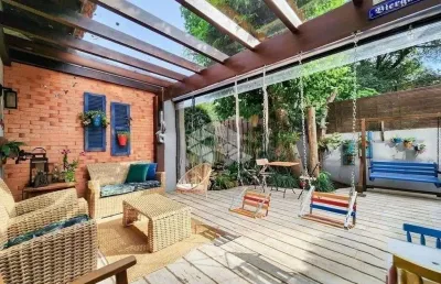 Residência exclusiva em condomínio - 4 dormitórios (2 suítes) -  267m² na zona sul