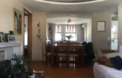 Apartamento amplo em localização privilegiada bairro independência!!