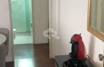 Vende-se apartamento na rua carlos von koseritz - são joão porto alegre rs