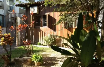 Casa mista de 2 quartos no bairro mont serrat próximo ao zaffari da anita garibaldi