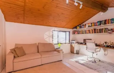 Baixo de preço !! casa em condomínio com 03 dormitorios, sendo 2 suítes,03 banheiros, churrasqueira, pátio e garagem