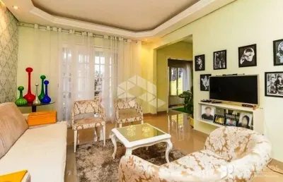 Casa com 2 quartos à venda na Rua Afonso Arinos, 869, Camaquã, Porto Alegre