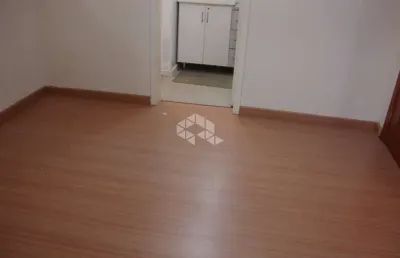 Sala comercial com 46m² privativos, centro, porto alegre.